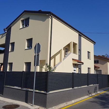 Apartizola Buitenkant foto